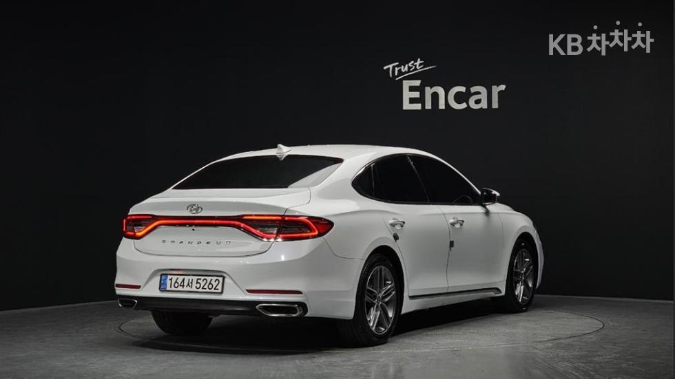 Hyundai Grandeur — miniaturë 2