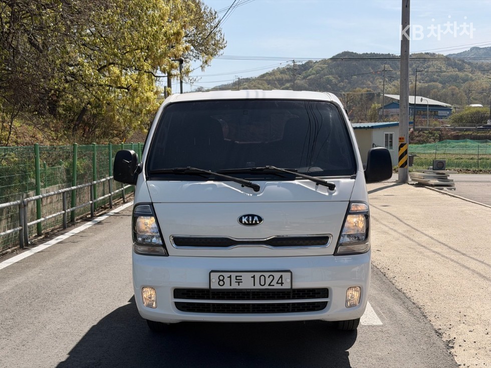 2020 - kia bongo iii
