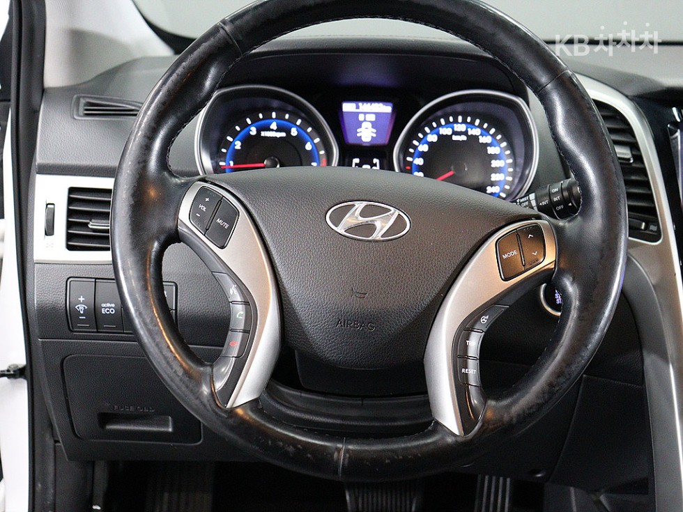 2015 - hyundai i30
