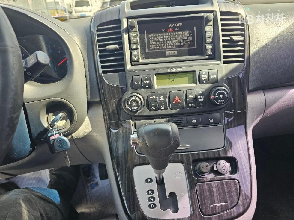2012 - kia carnival