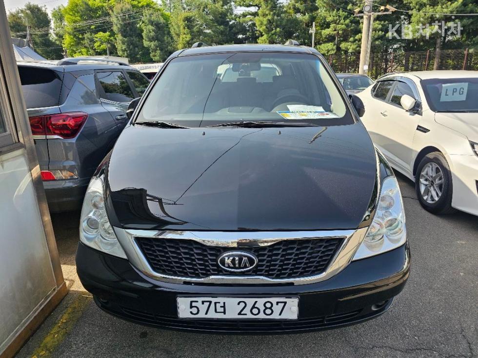 2012 - kia carnival