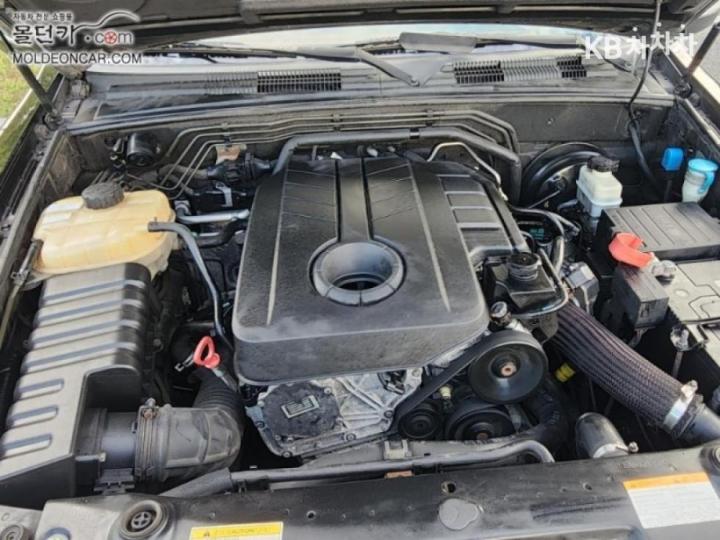 KG Mobility (Ssangyong) Rexton W 4WD RX7 Luxury 7