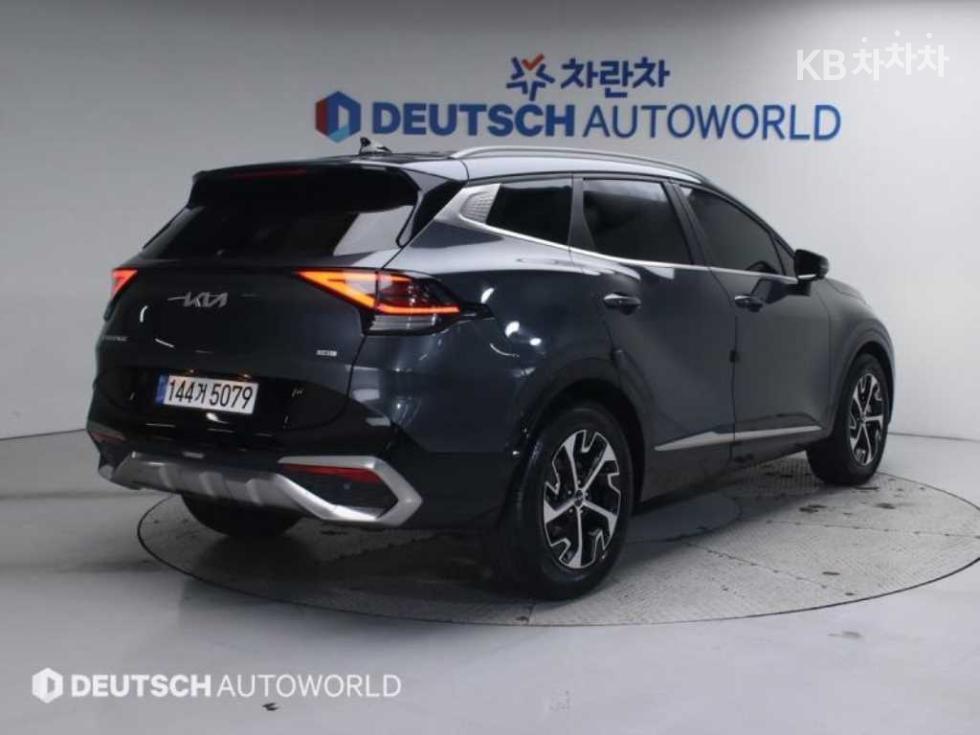 2023 - kia sportage