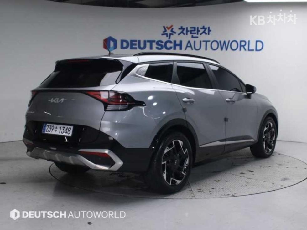 2023 - kia sportage