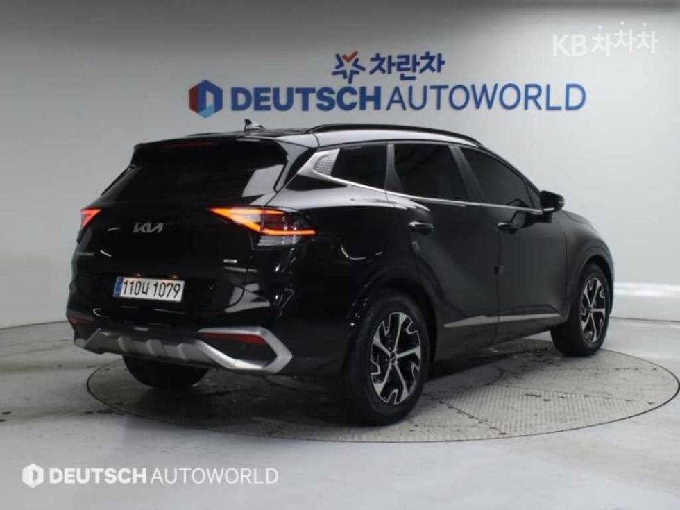 2022 - kia sportage
