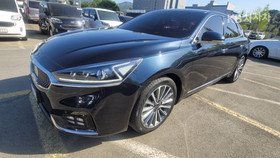 2019 - kia k7