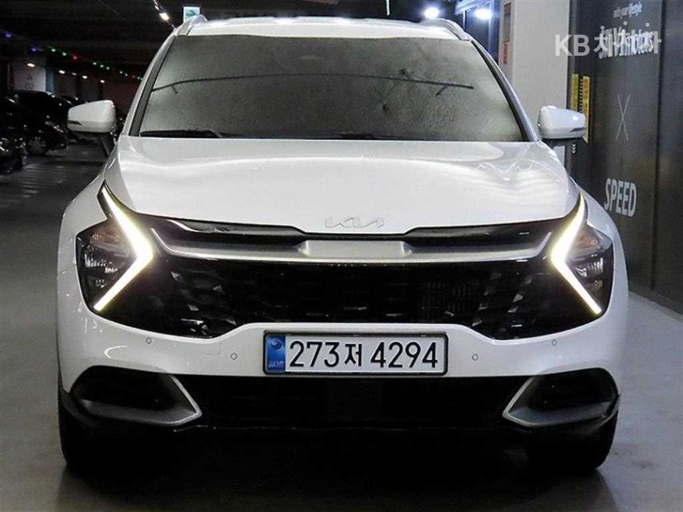 2022 - kia sportage