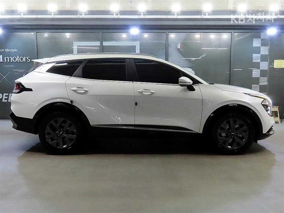 2022 - kia sportage