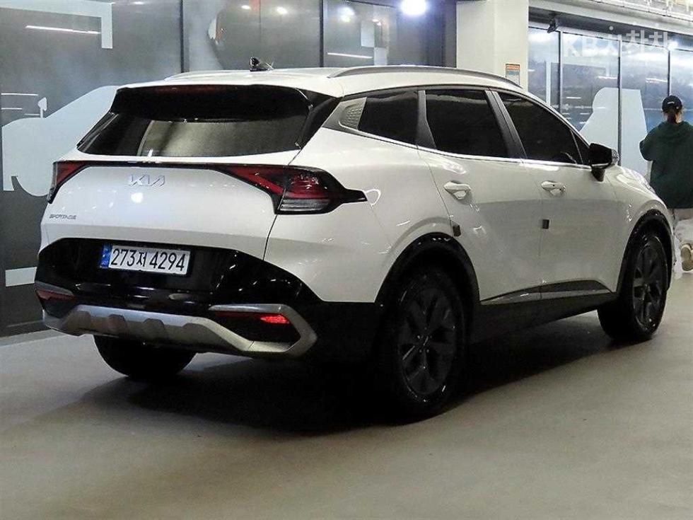 2022 - kia sportage