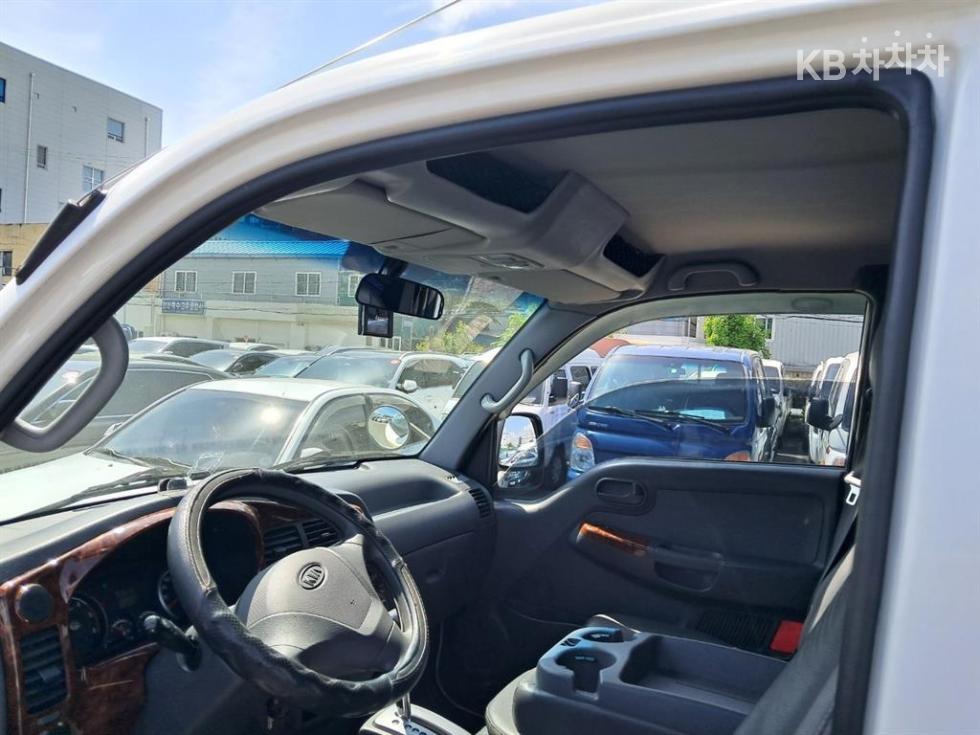 2010 - kia bongo iii
