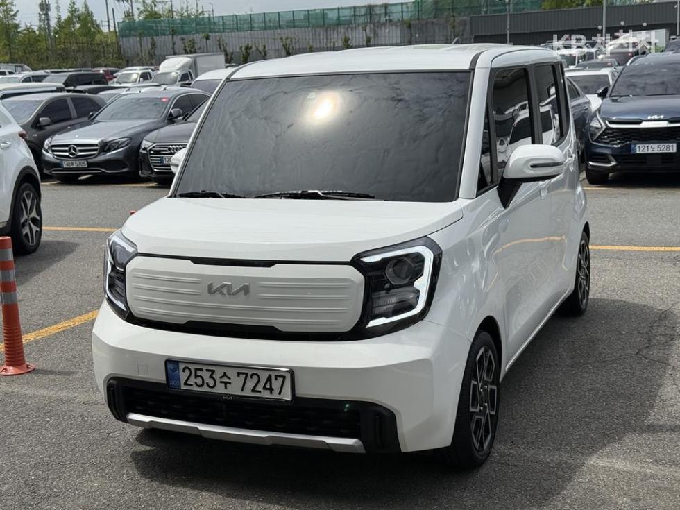 2023 - kia ray