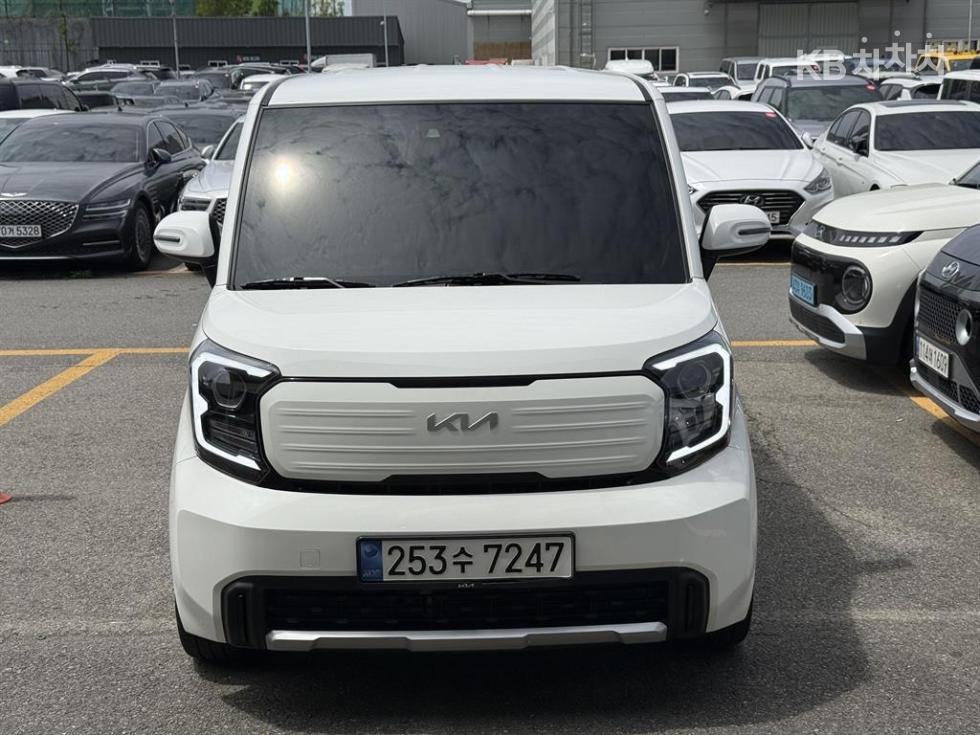 2023 - kia ray
