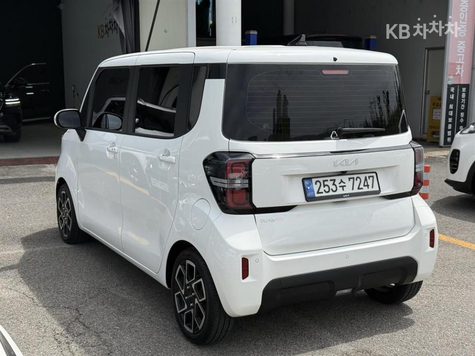 2023 - kia ray