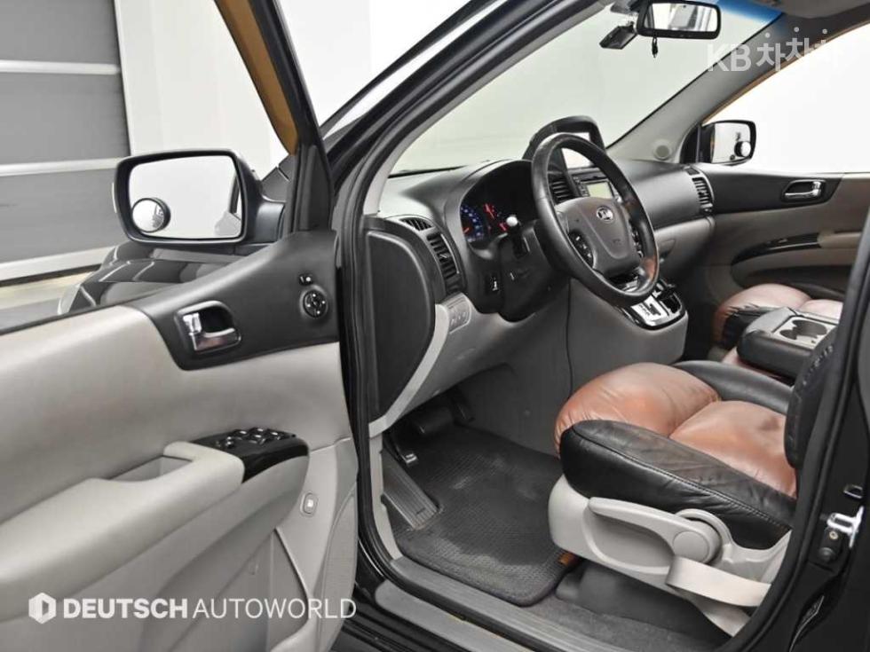 2013 - kia carnival