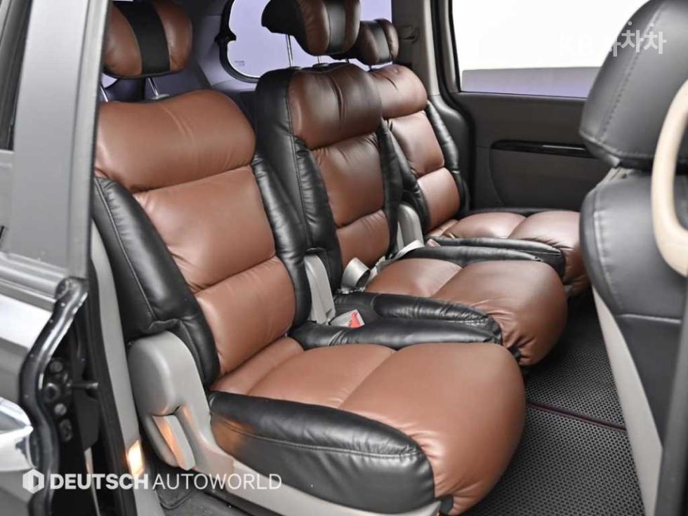 2013 - kia carnival