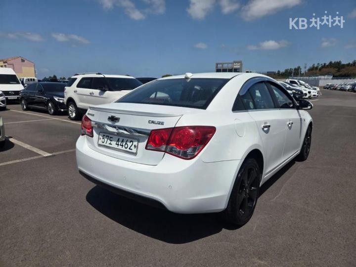 Chevrolet Lacetti Premiere 1.6 CDX IDENTITY Premium Type 4