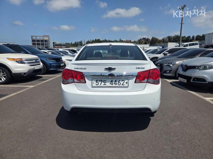 Chevrolet Lacetti Premiere 1.6 CDX IDENTITY Premium Type 5