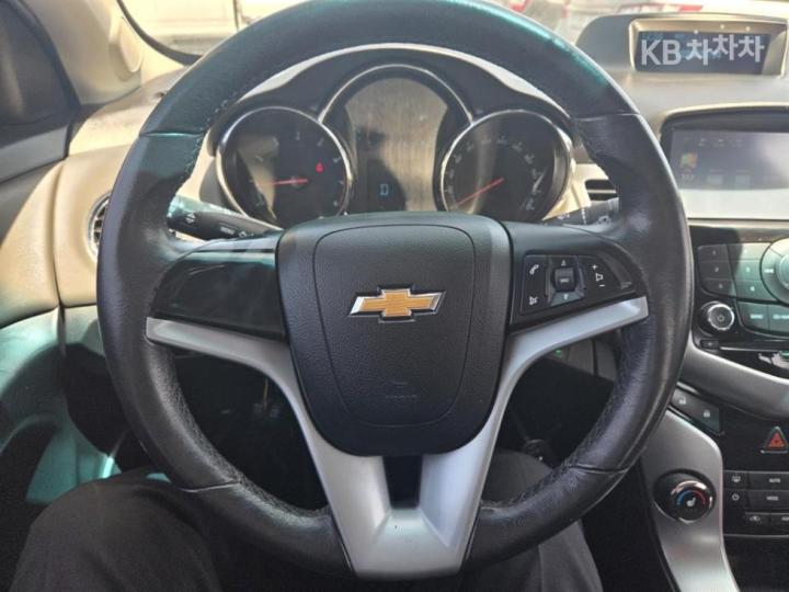 Chevrolet Lacetti Premiere 1.6 CDX IDENTITY Premium Type 7