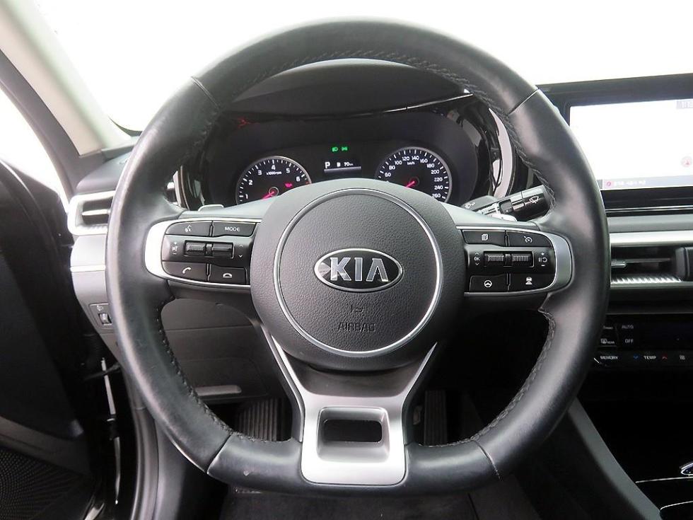 2021 - kia k5