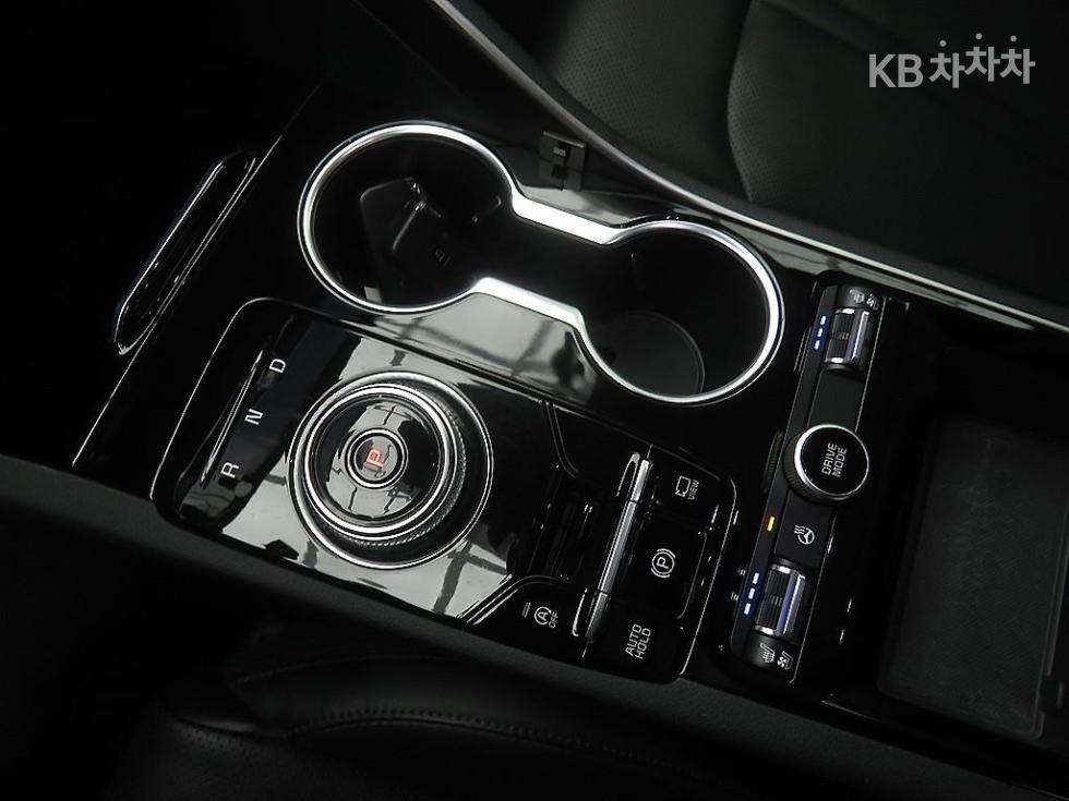 2021 - kia k5
