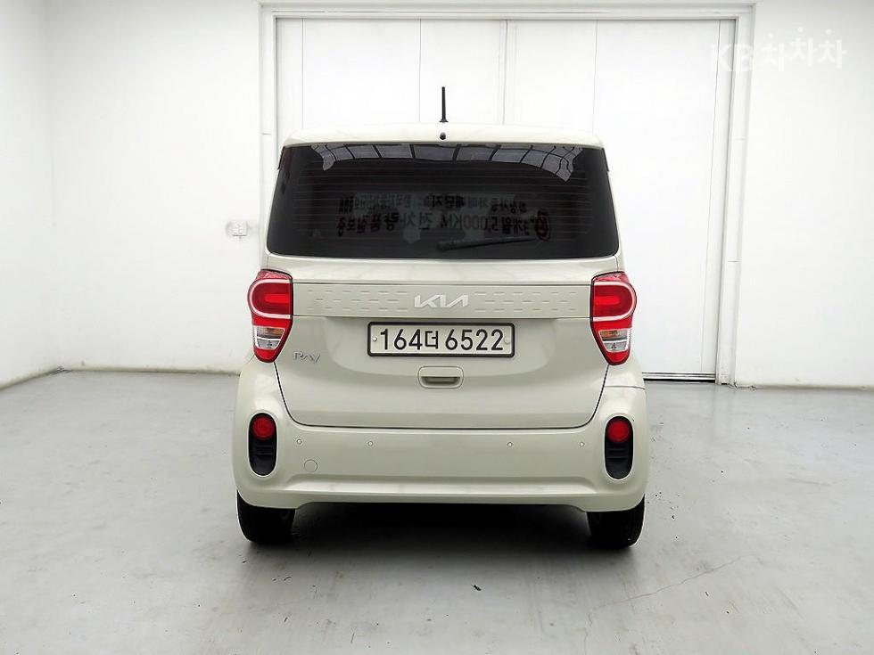 2022 - kia ray