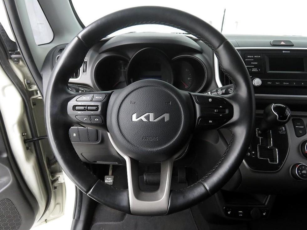 2022 - kia ray