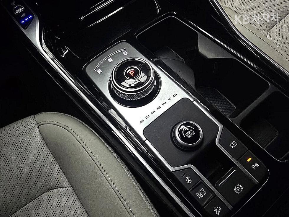 2021 - kia sorento