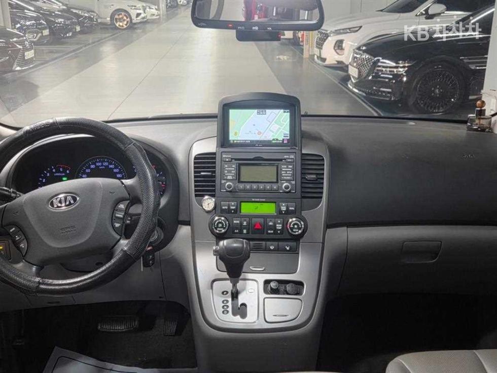 2013 - kia carnival