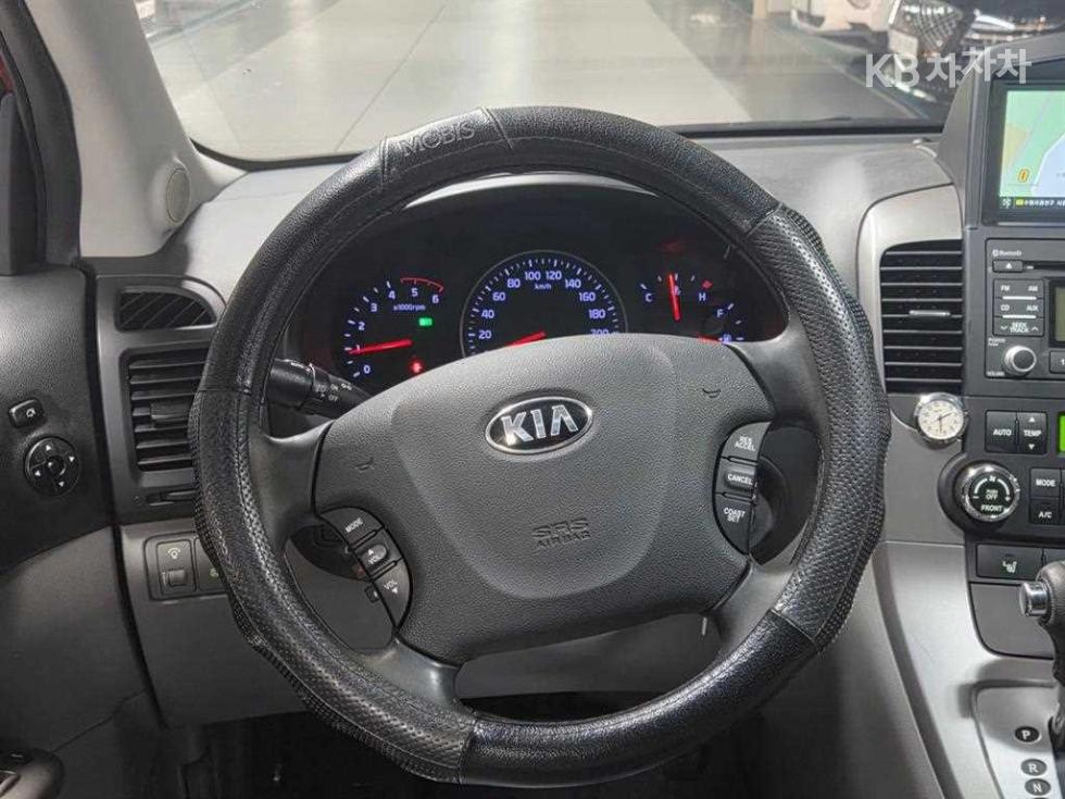 2013 - kia carnival