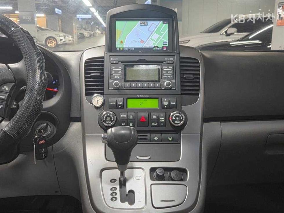 2013 - kia carnival