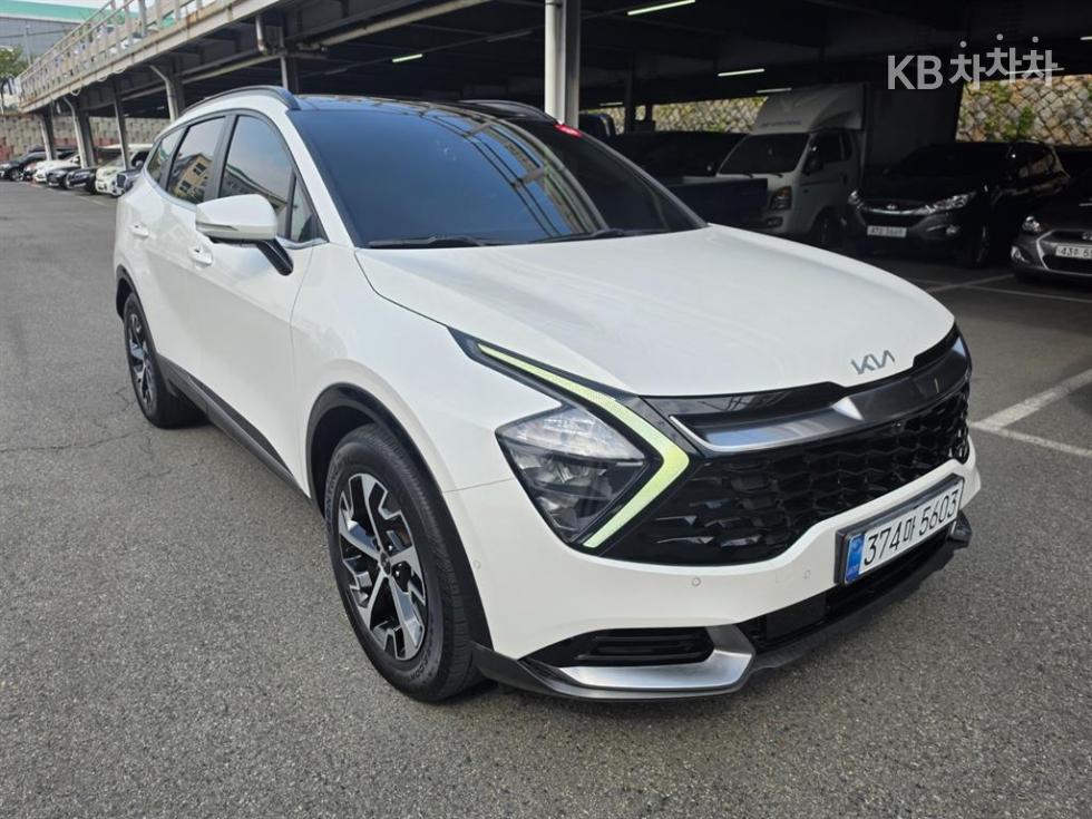 2022 - kia sportage