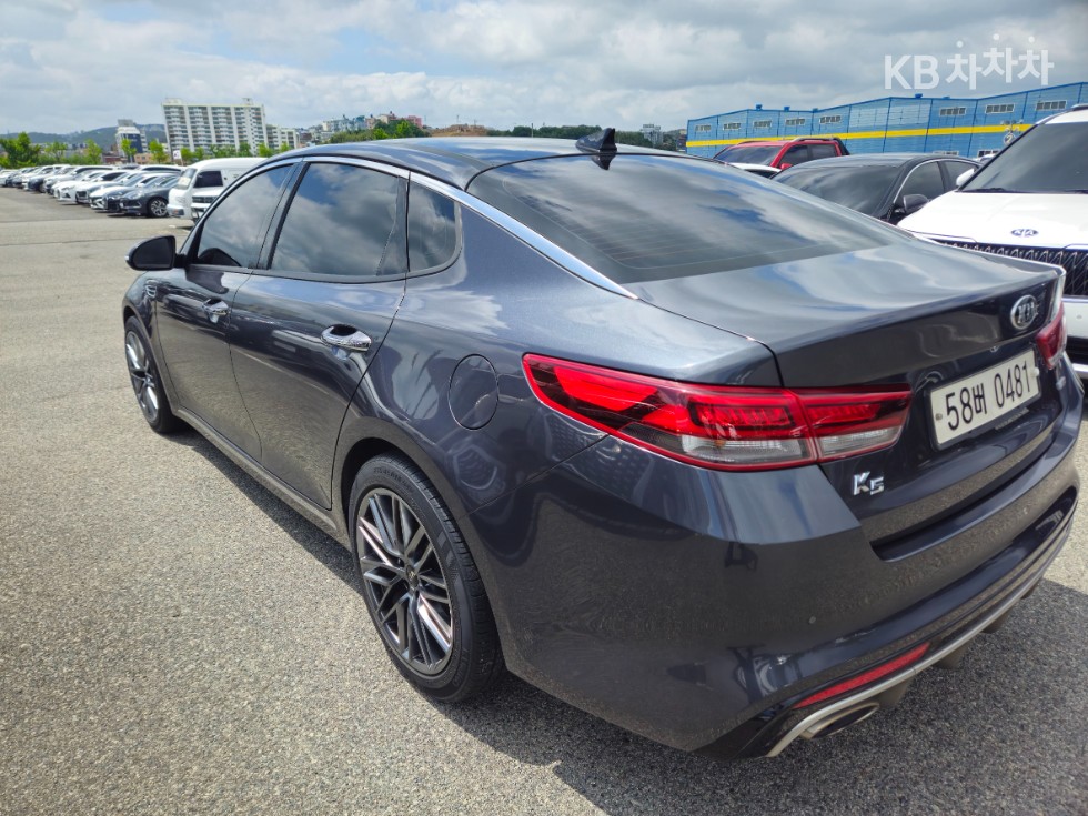 2016 - kia k5
