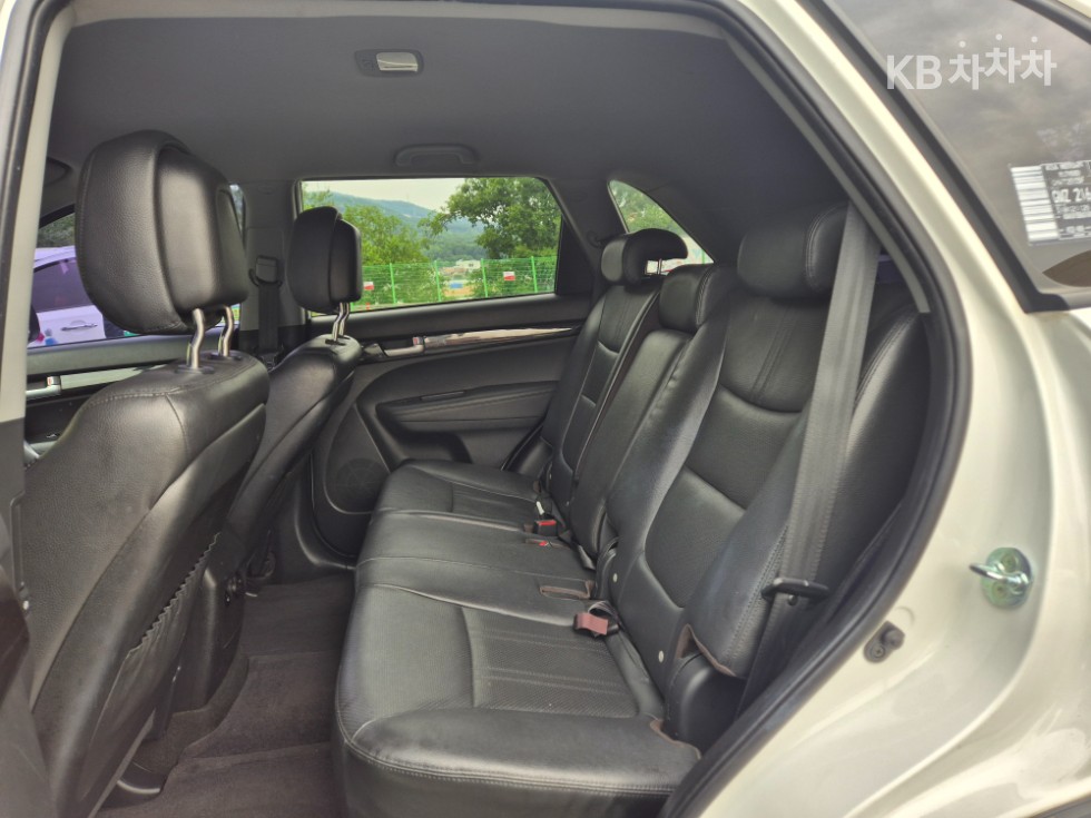 2011 - kia sorento