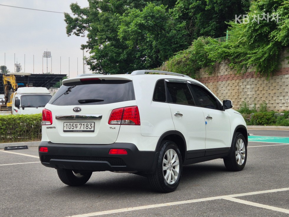 2011 - kia sorento