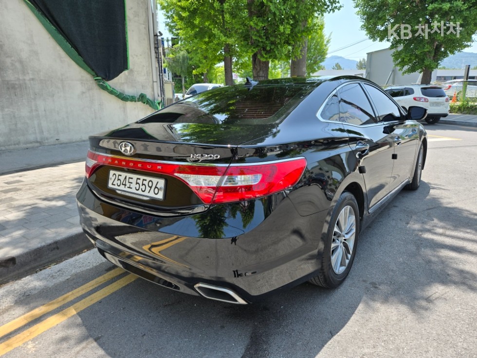 Hyundai Grandeur — miniaturë 4