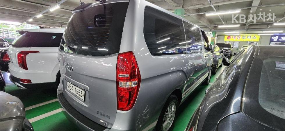 Hyundai Starex — miniaturë 4
