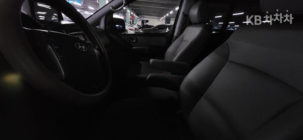 Hyundai Starex — miniaturë 6