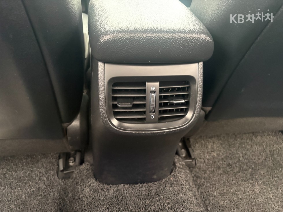 2019 - kia k3