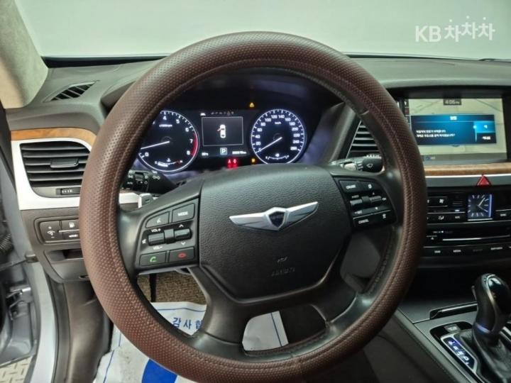 Hyundai Genesis DH G380 Finest Edition AWD 10