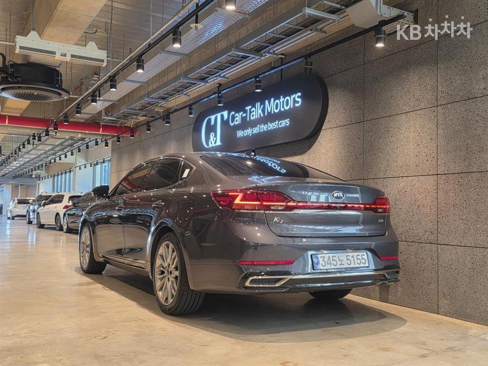 2020 - kia k7