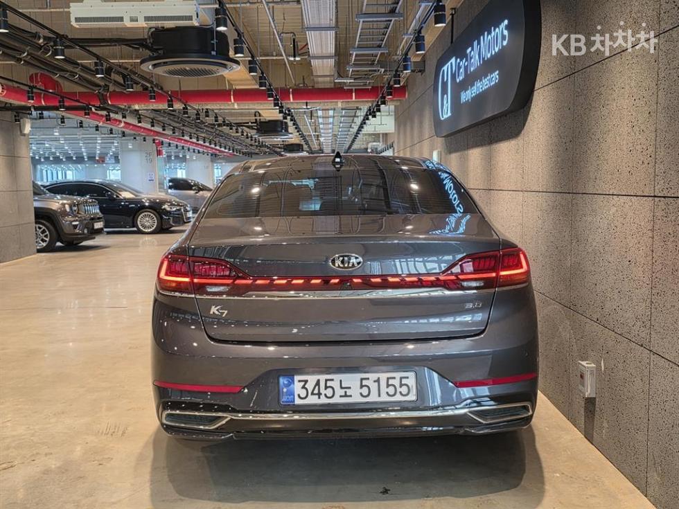 2020 - kia k7