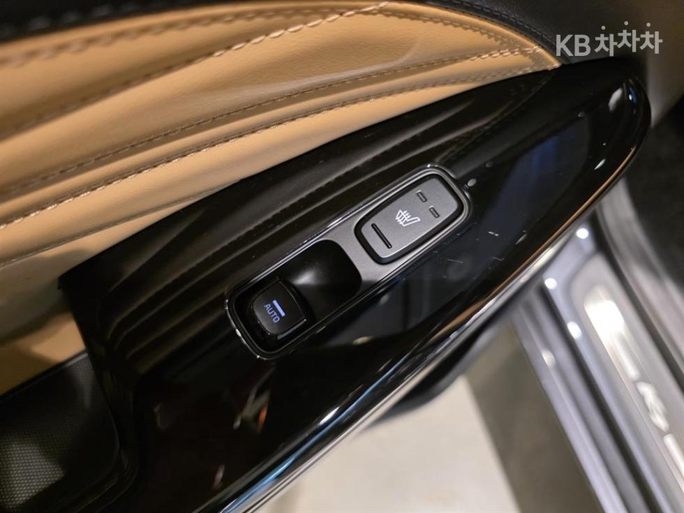2020 - kia k7