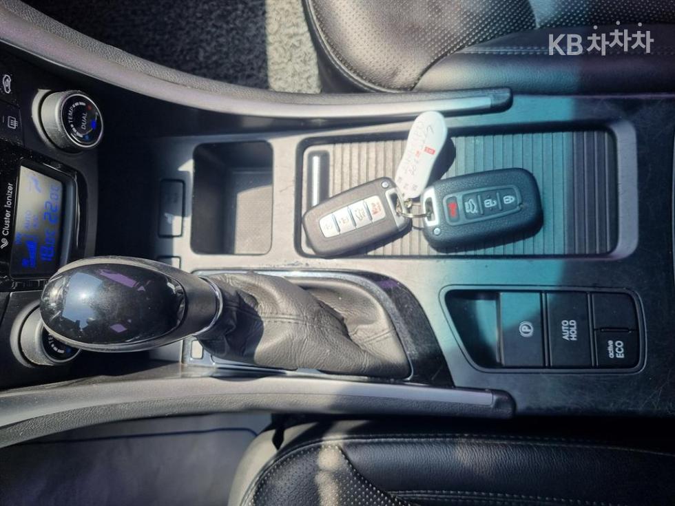 Hyundai Sonata — miniaturë 12