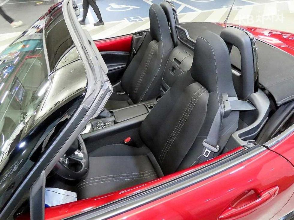 2020 - mazda mx-5