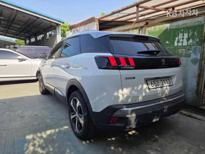 Peugeot 3008 1.6 BlueHDi Allure 4