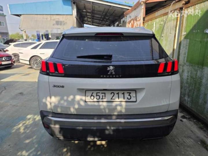 Peugeot 3008 1.6 BlueHDi Allure 5
