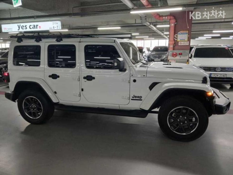 2021 Jeep (JL) photo