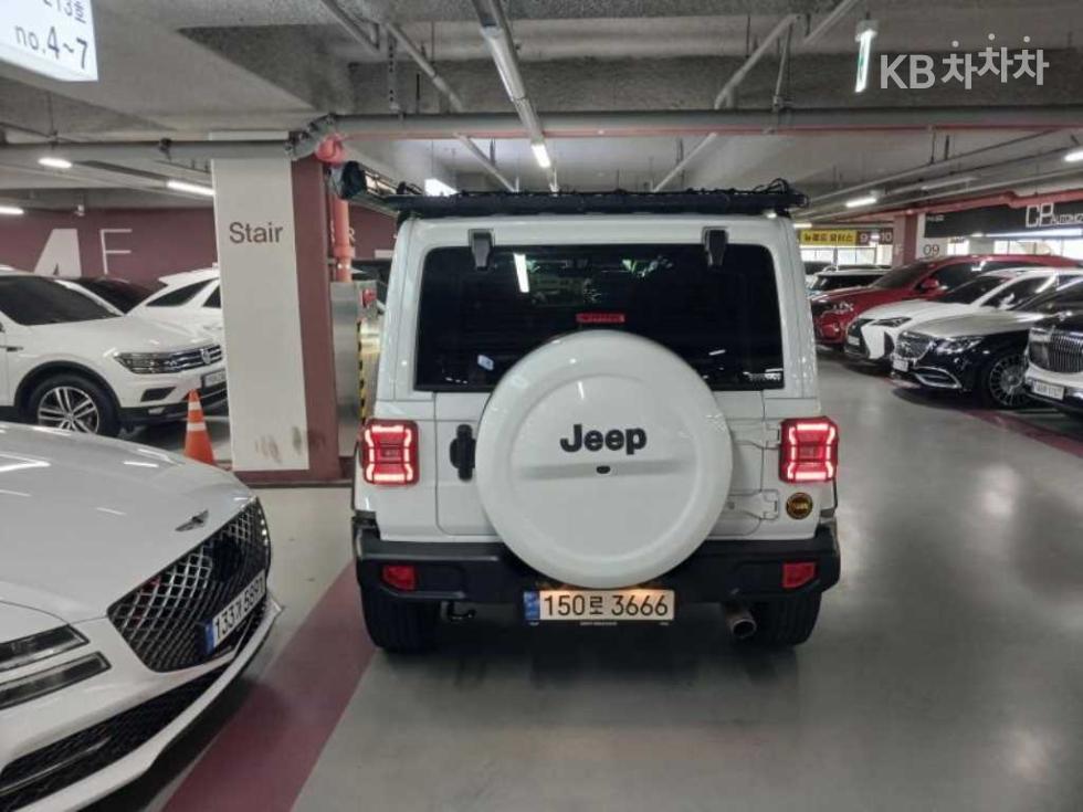 2021 Jeep (JL) photo
