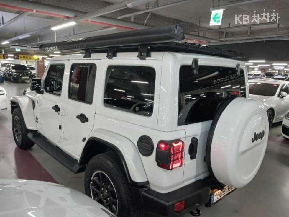 2021 Jeep (JL) photo