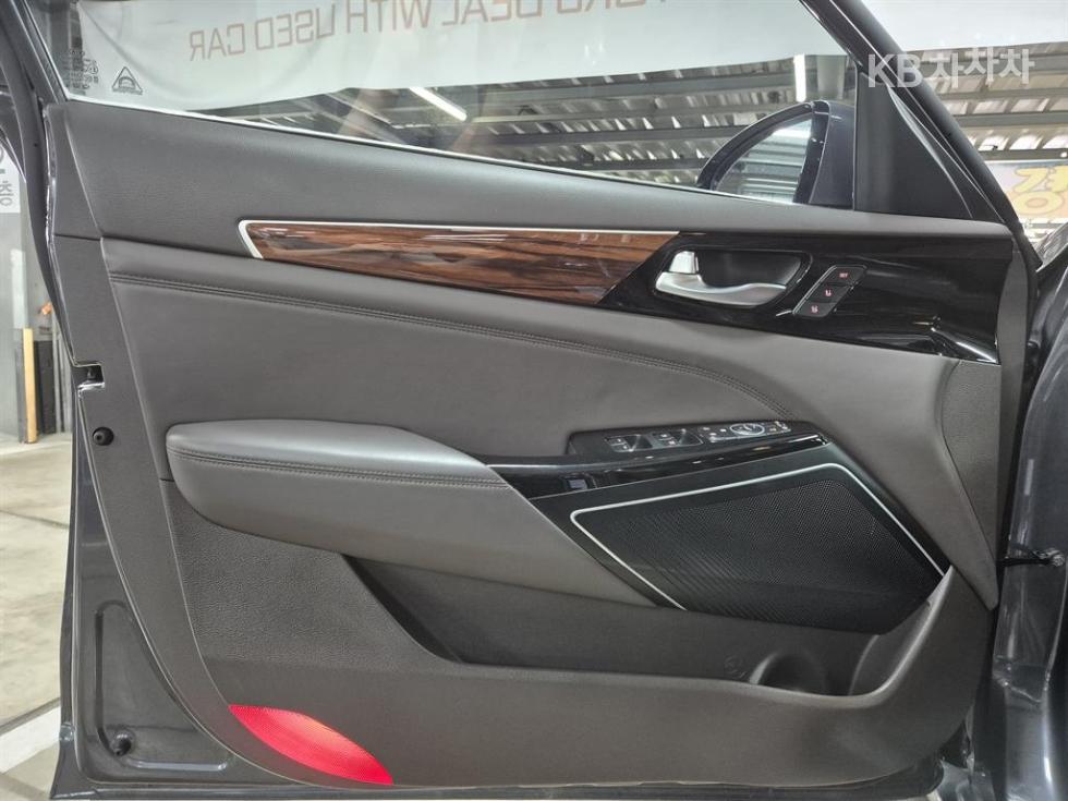 2016 - kia k7
